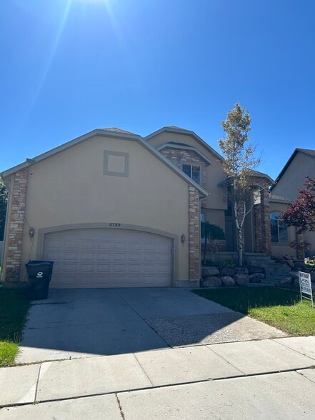 Primary Photo - 5789 W Muirwood Dr