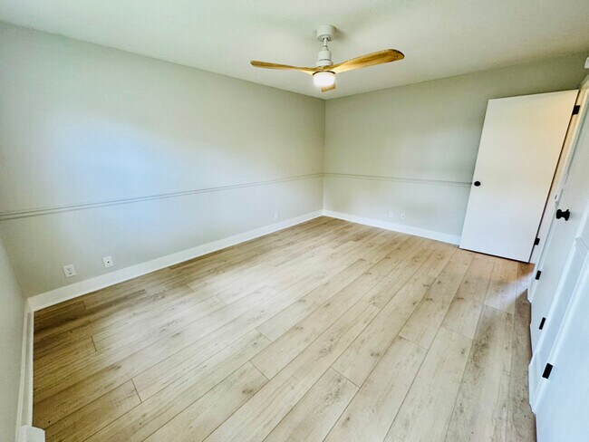 Building Photo - 5800 Ponderosa Dr