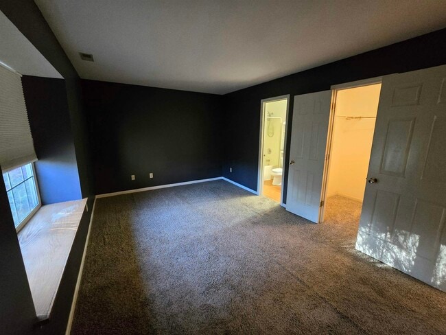 Building Photo - 235 Spring Forest Ct