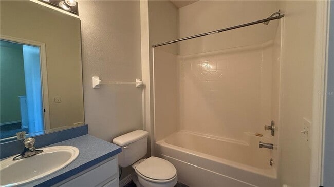 Building Photo - 112 Monroe Cir