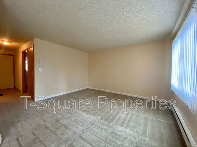 Building Photo - 5804 Hwy Pl