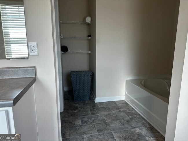 Building Photo - 367 Broder Farms Dr