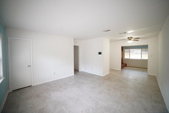 Building Photo - 2317 Tupelo Terrace