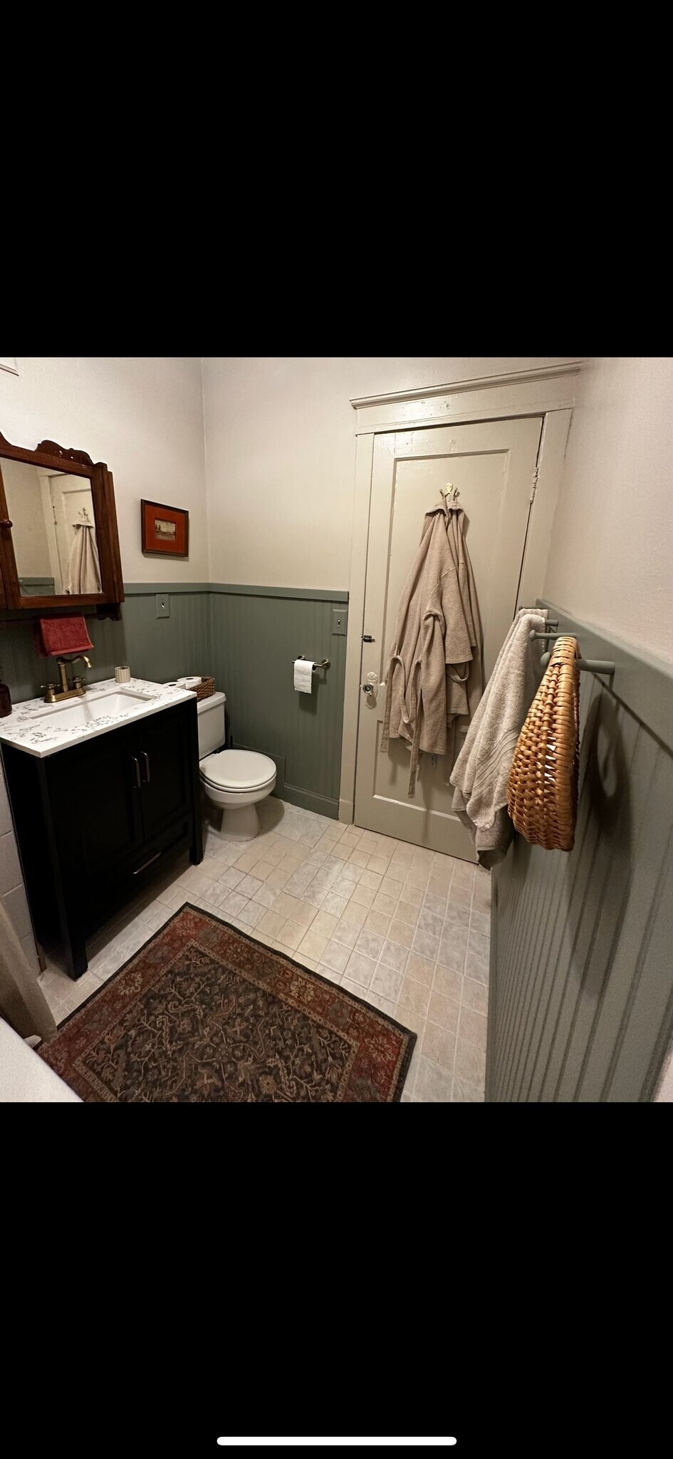 Building Photo - 2333 S Hoyne Ave