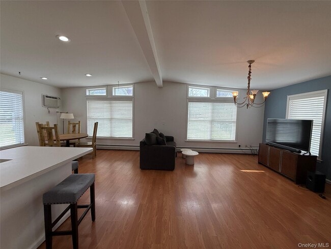 Building Photo - 112 Scott St