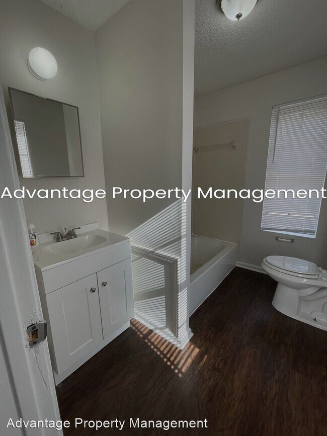 Building Photo - 5 br, 2 bath House - 1502 Rolling Hills Dr.