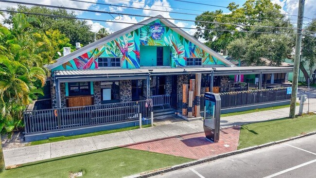 Building Photo - 410 S Armenia Ave