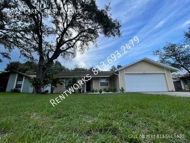 Building Photo - 1807 Lakecrest Ave