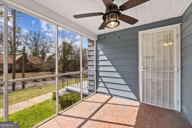 Building Photo - 1649 Beecher St SW