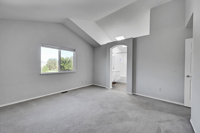 Building Photo - 3413 Larkspur Dr