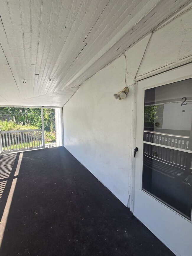 Building Photo - Charming 2bd/1ba Bala Cynwood Home!