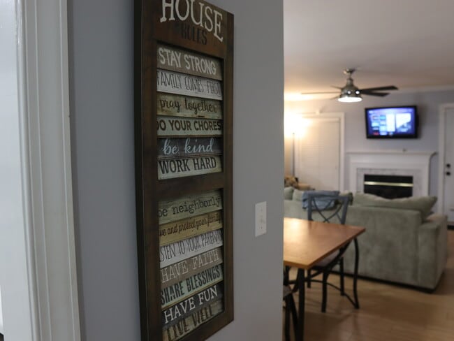 Building Photo - 2106 Trailridge Ct