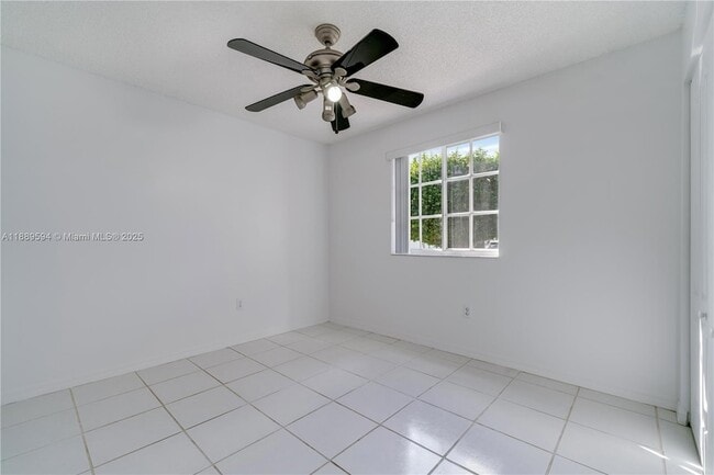 Building Photo - 17841 SW 145th Ave