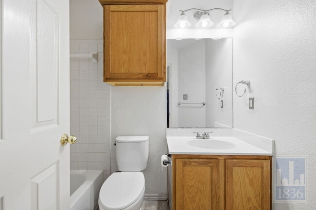 Building Photo - 17710 Limpia Creek Dr