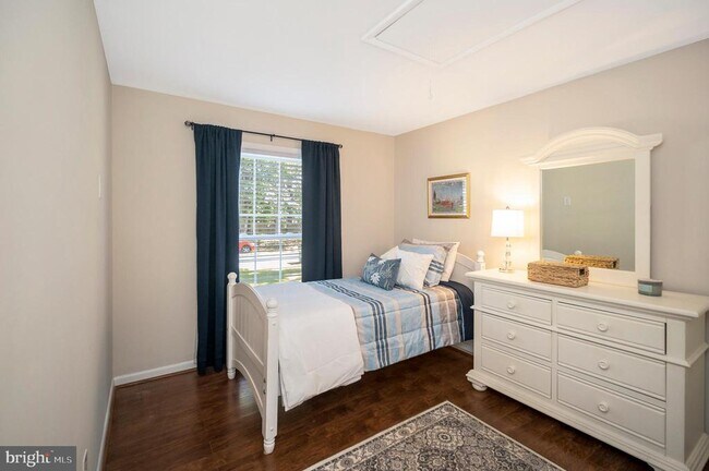 Building Photo - 206 Pleasants Dr
