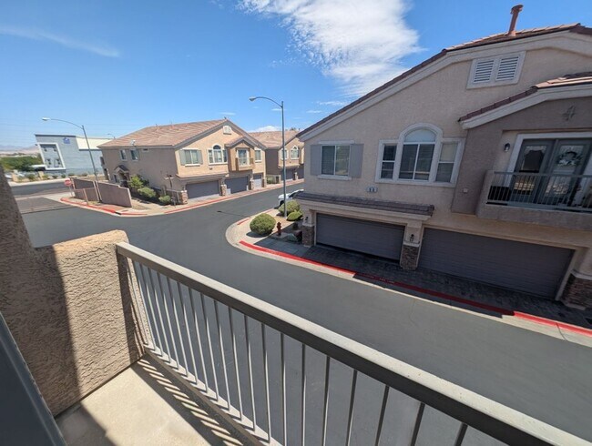 Building Photo - 89 Day Trade St