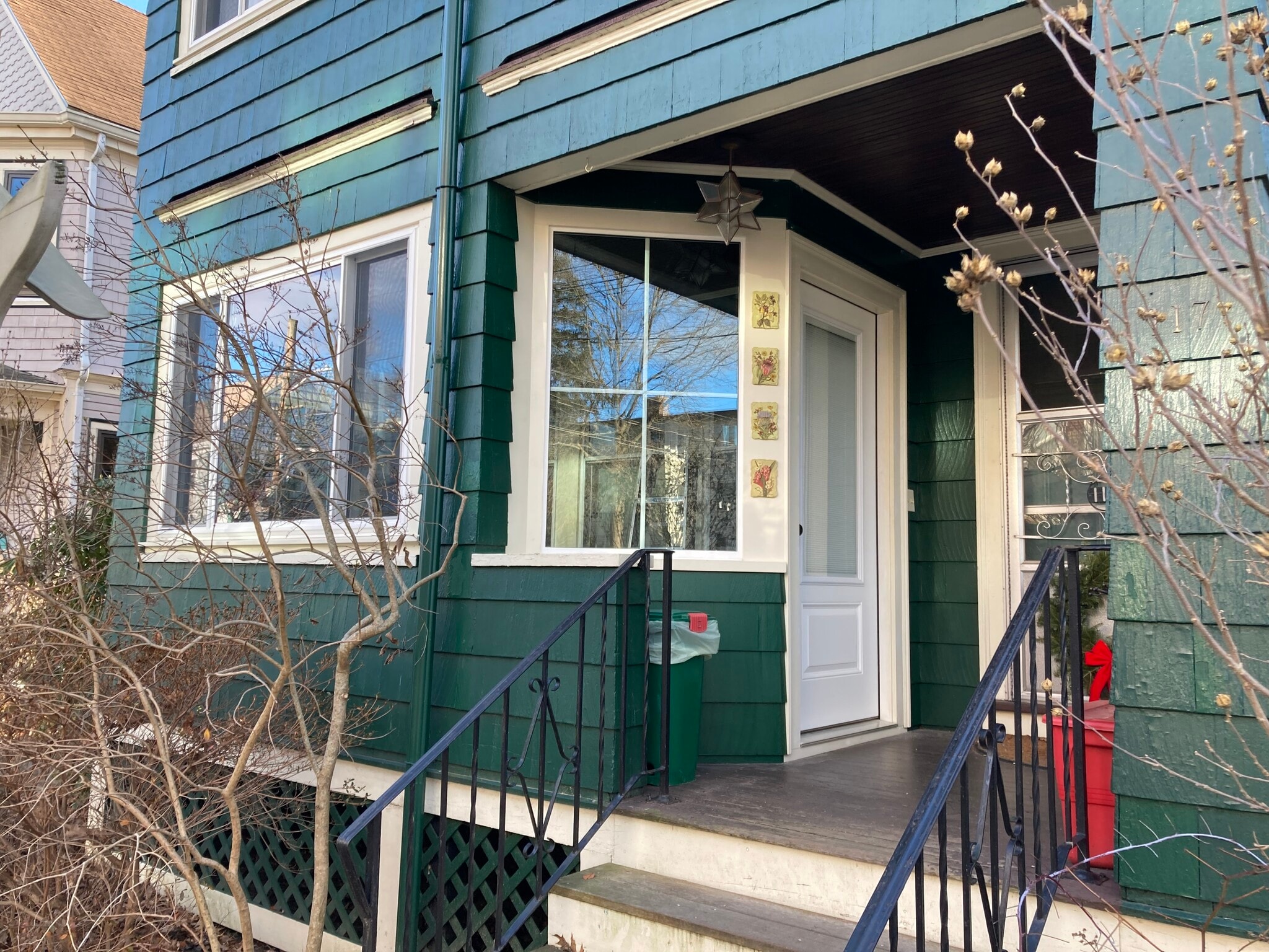 Building Photo - 117 Sharon St