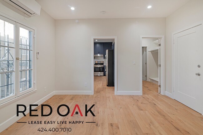 Building Photo - 2376 Portland St