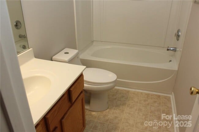 Building Photo - 17013 Turning Stick Ct