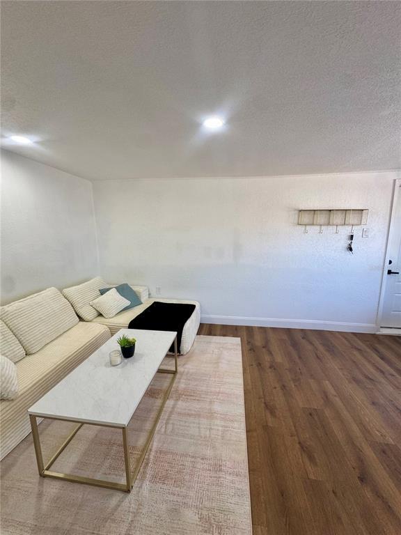 Building Photo - 3022 W Meadow St