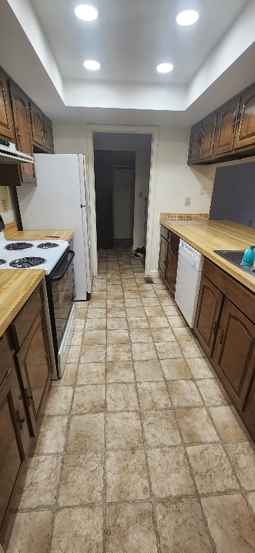 Building Photo - 4749 Foxdale Dr