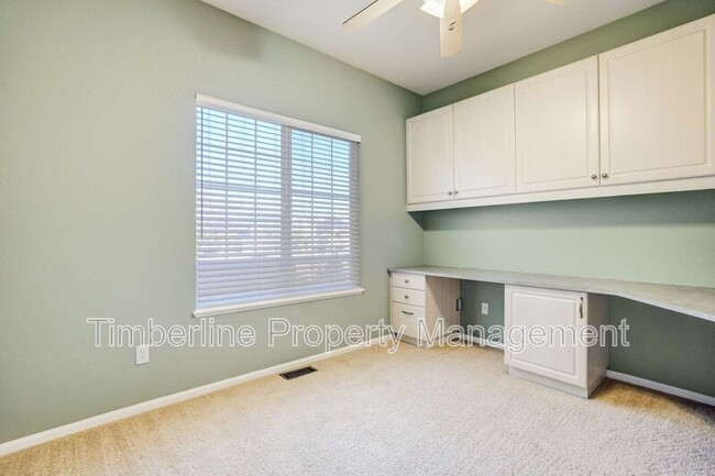 Building Photo - 14480 Tierra Dr