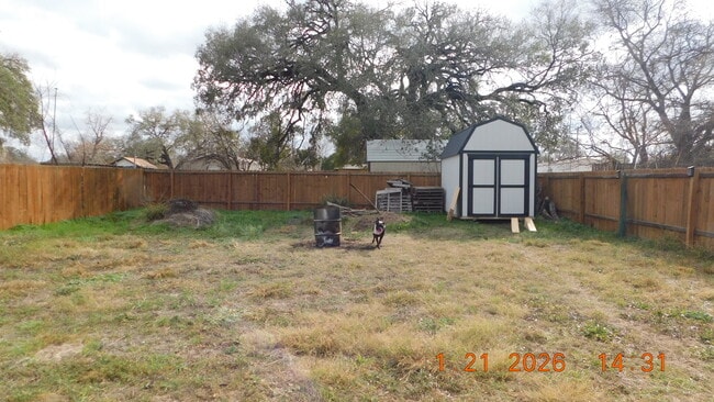 Building Photo - 225 Virginia St