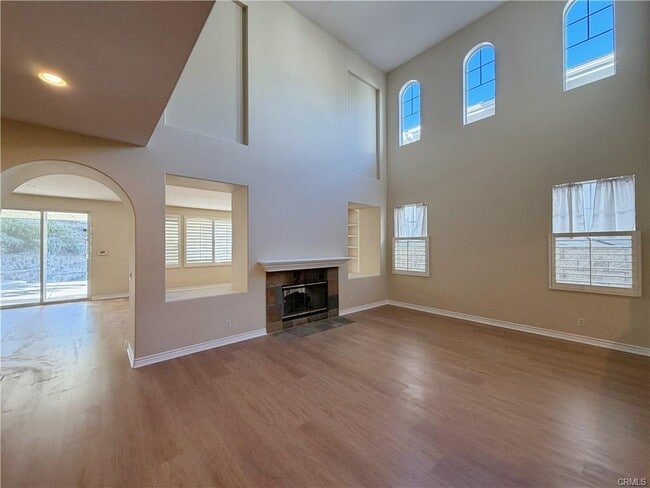 Building Photo - 17450 Drake St