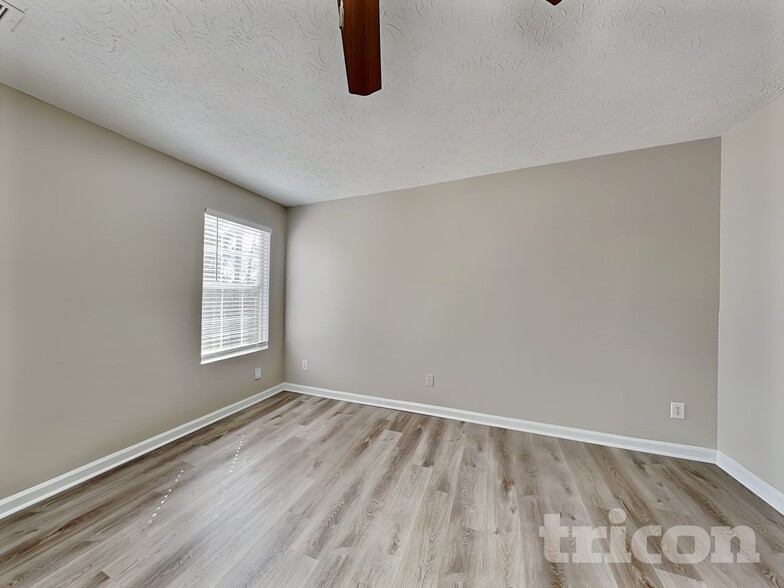 Building Photo - 6591 Anson Ct