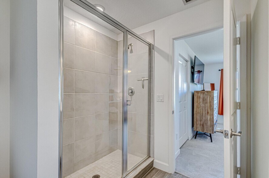 Building Photo - 5007 Woods Edge Cir