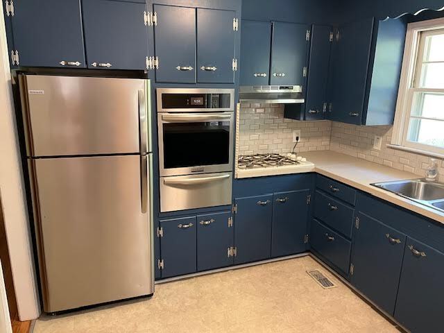 Building Photo - 811 Blanton St