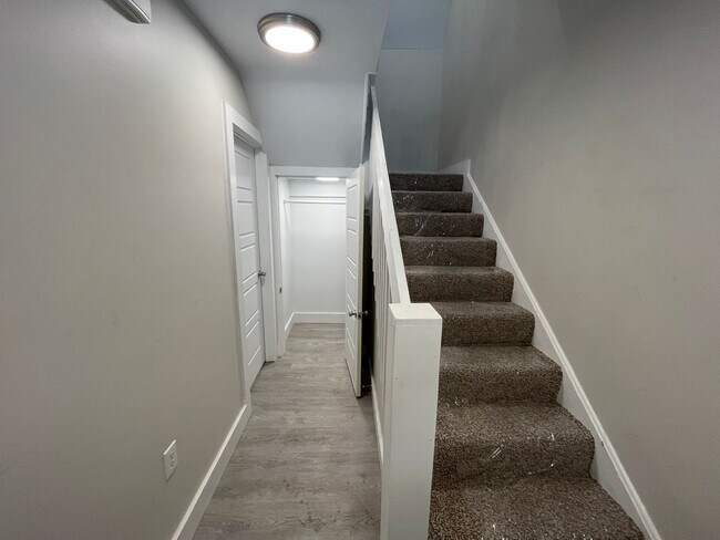 Building Photo - 1966 Randall Rd