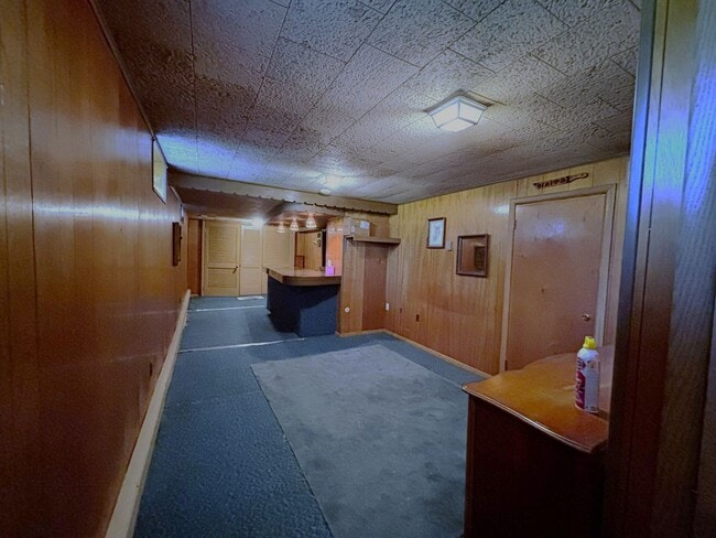 Building Photo - MOVE IN SPECIAL! 3-Bedroom Home in Parklan...