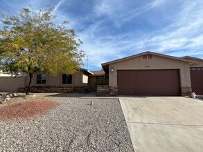Building Photo - 3236 Silversmith Dr