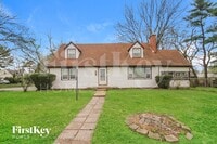 Building Photo - 1802 Evergreen Rd