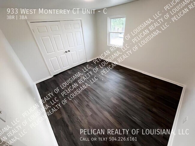 Building Photo - 933 Monterey Ct S
