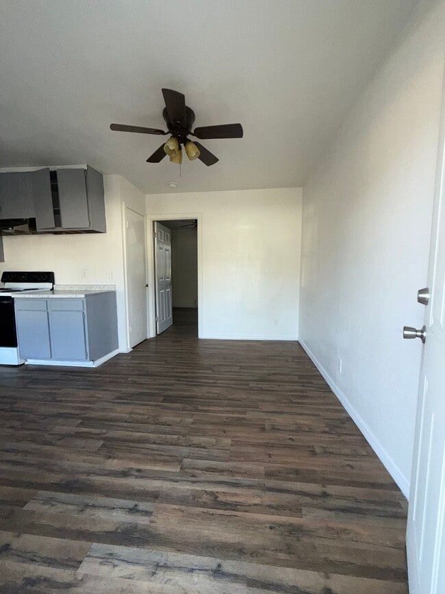 Building Photo - Passariello Management