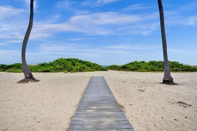 Building Photo - 2000 S Ocean Blvd