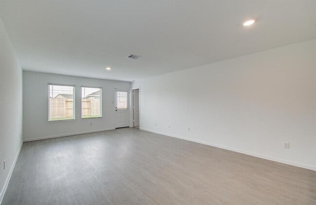 Building Photo - 18027 Valle Cupa Ln