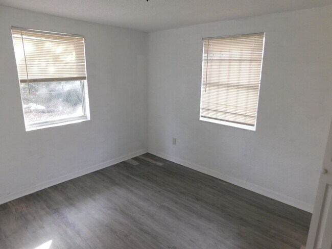 Building Photo - PRICE REDUCTION on this Newly Remodeled Du...