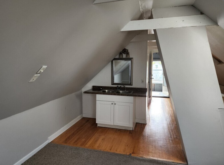 Building Photo - 1211 Highland Ave