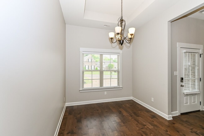Building Photo - 2581 Woodcutter Dr