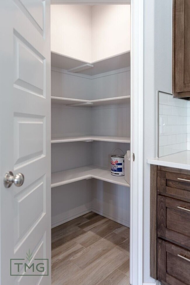Building Photo - Naples: Your Stylish Haven in Owasso