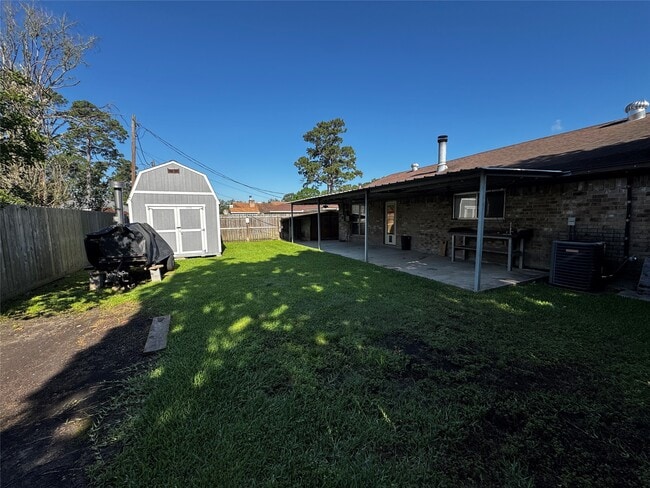 Building Photo - 9914 El Chaco Dr