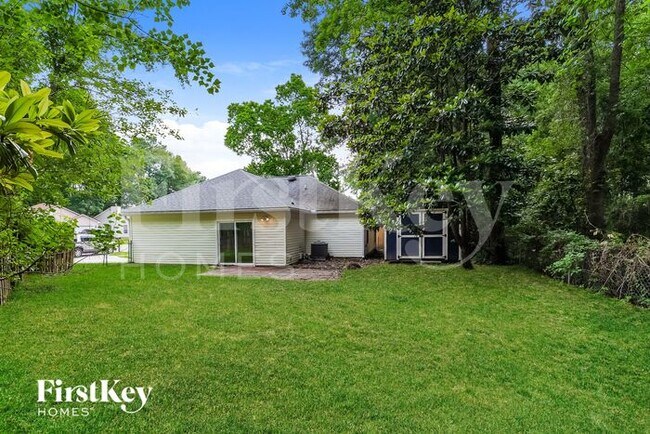 Building Photo - 2561 Realm St