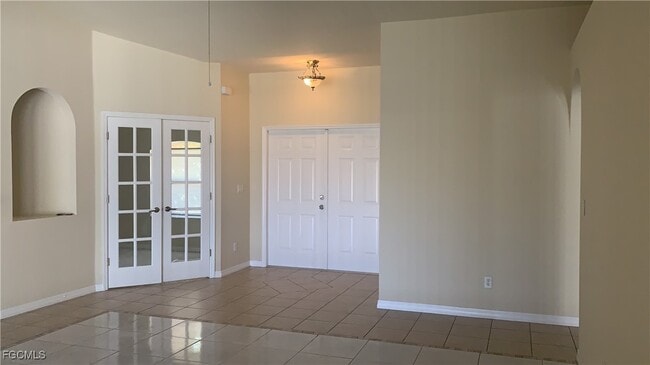 Building Photo - 1205 SW 14th Terrace