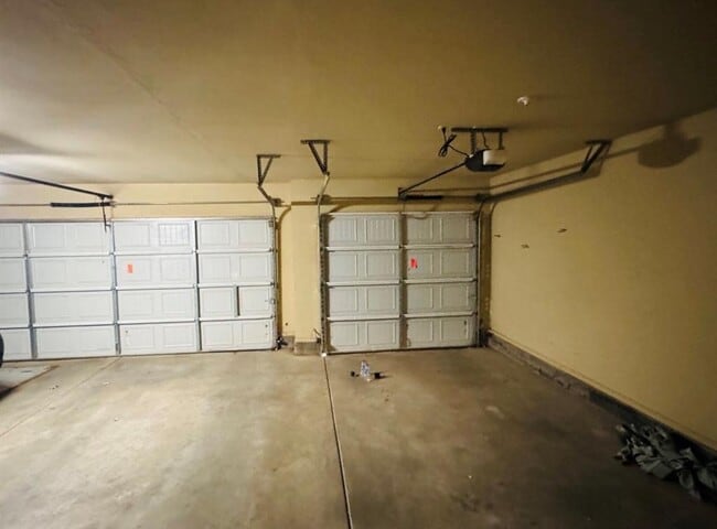 Building Photo - 2400 NW 151st St