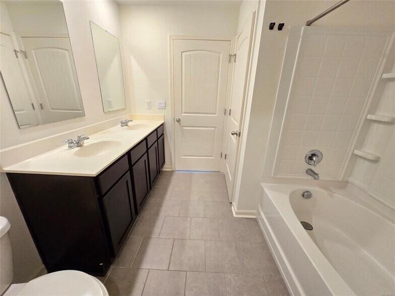 Building Photo - 4071 Fields Run