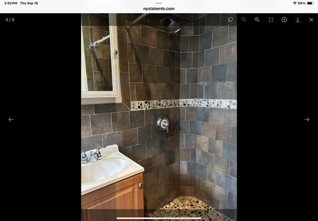 Building Photo - 183 Merrill Ave