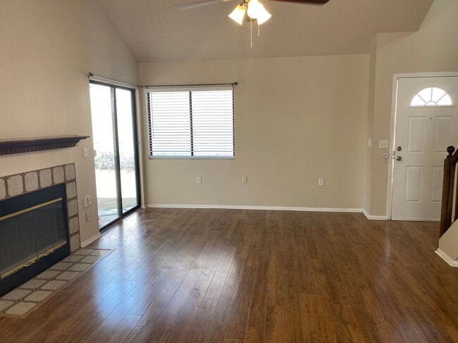 Building Photo - 4111 Camphor Way